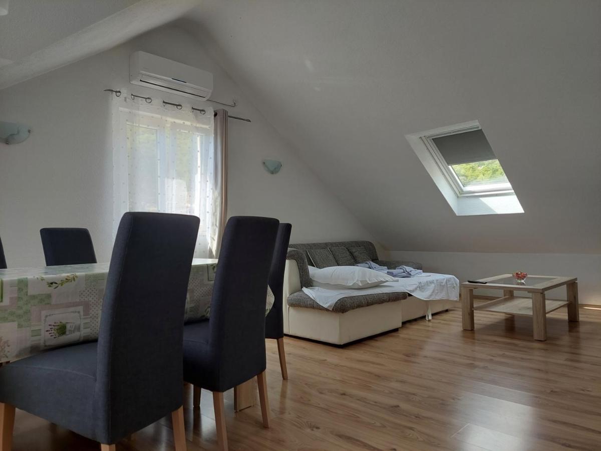 Apartmani Timon ボル エクステリア 写真
